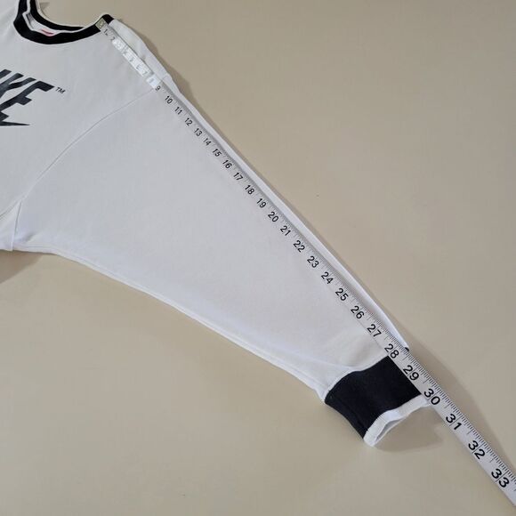 Nike Women's Archive Sweatshirt - Picture 11 of 16